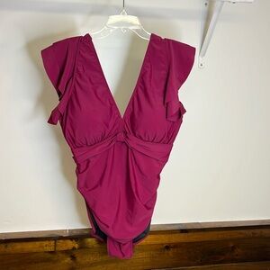 NWT Amazon Blooming Jelly Burgundy One Piece Swimsuit-‎ 4X